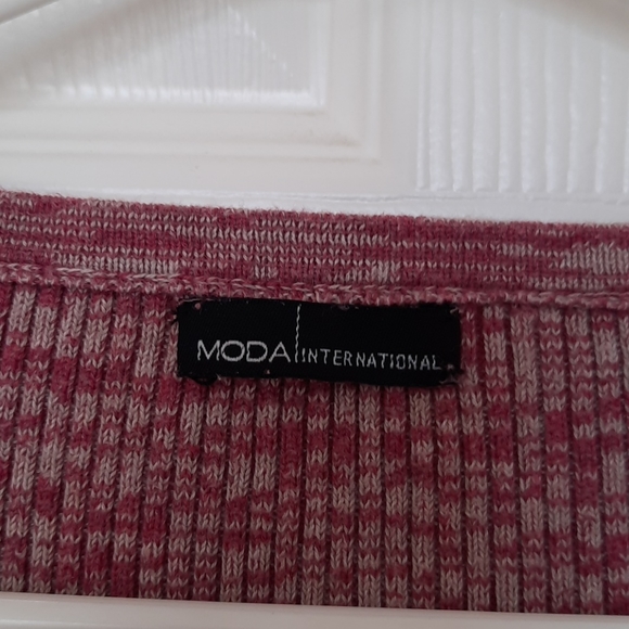 Scoop neck ribbed sweater - Picture 2 of 4